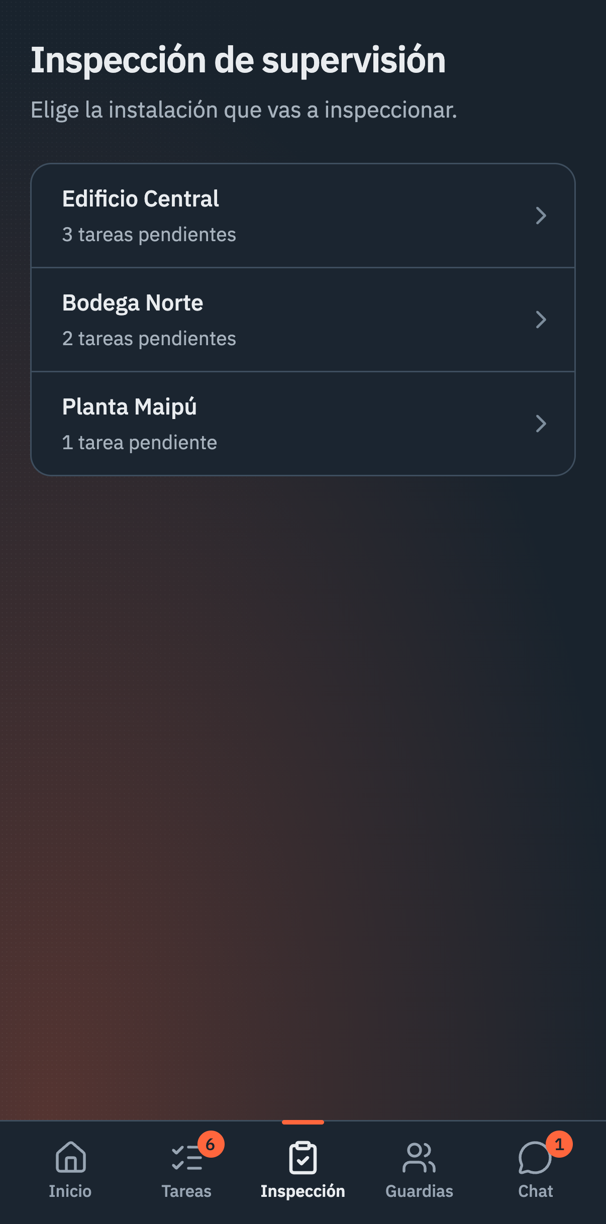 App · Inspección de supervisión, interfaz de Vigitar en modo noche.